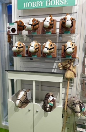 Holly Hobby Horse koń DELUXE na kiju 80cm braun