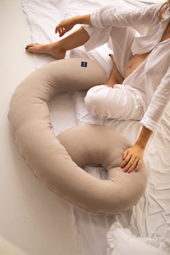 PUUKI Poduszka ciążowa „Dziewiątka” bawełna organiczna 120×60 cm z "Balonikiem od Mamy" Czekolada