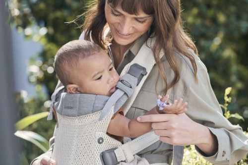 BabyBjorn Nosidełko Harmony 3D Mesh Kremowe 0–3