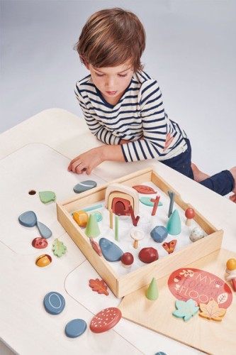 pol_pm_Drewniana-skrzynka-kreatywna-Lesne-skarby-Tender-Leaf-Toys-1139_14.jpg