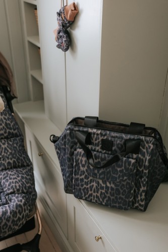 pol_pl_ELODIE-DETAILS-torba-dla-mamy-Le-Leopard-36664_12.jpg