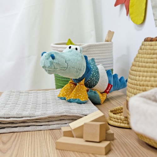 6846ec7ce6729-crocodile-patchwork-sweety.jpeg