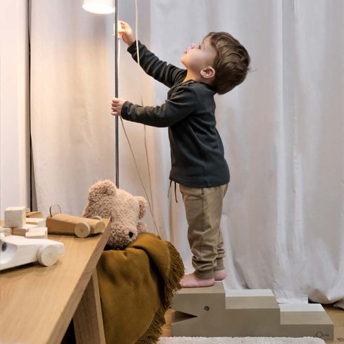Krokodyl zabawka sensoryczna dla dzieci M Sand Grey | bObles