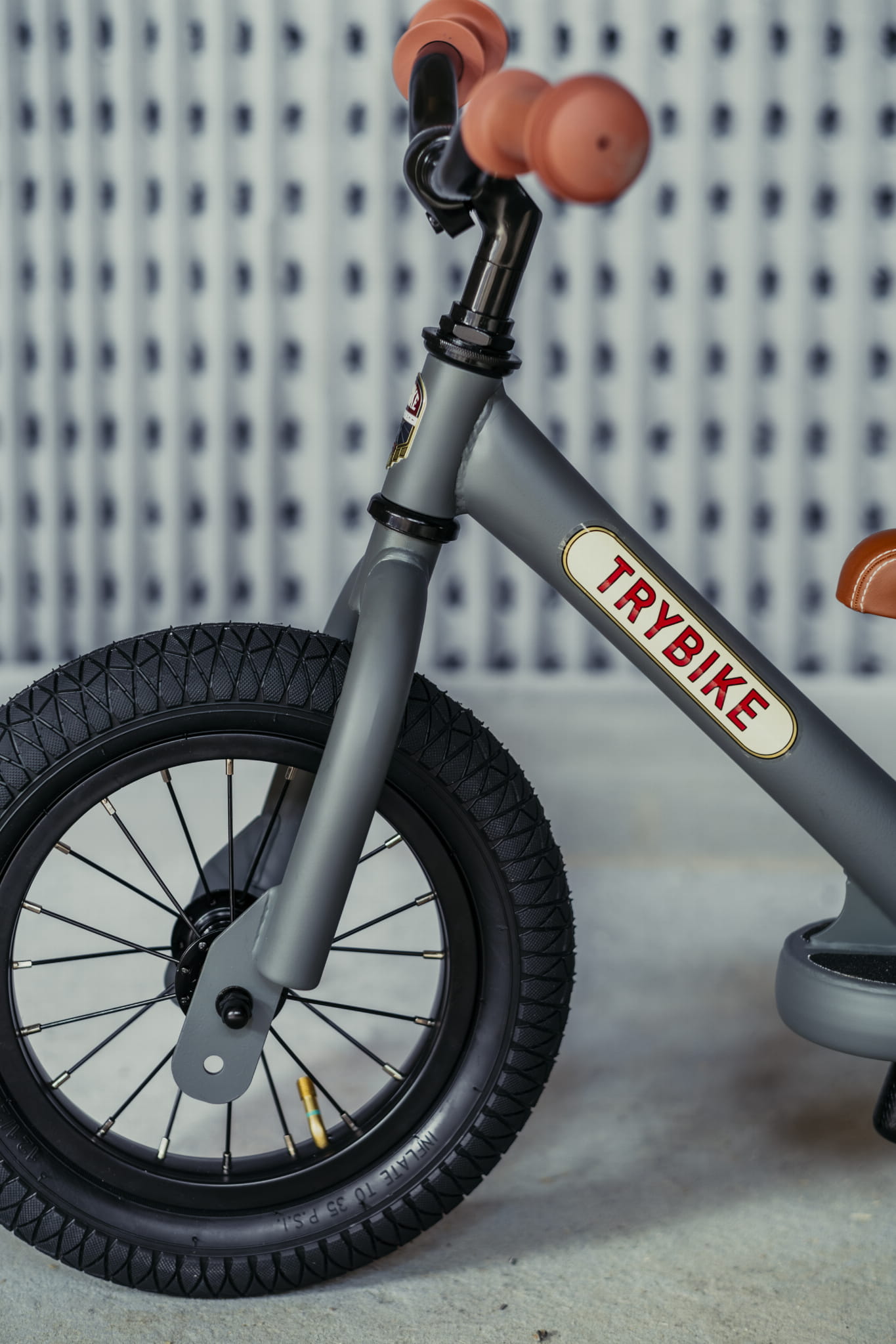 Trybike Rowerek Biegowy Balansujący Szary 15m+ 