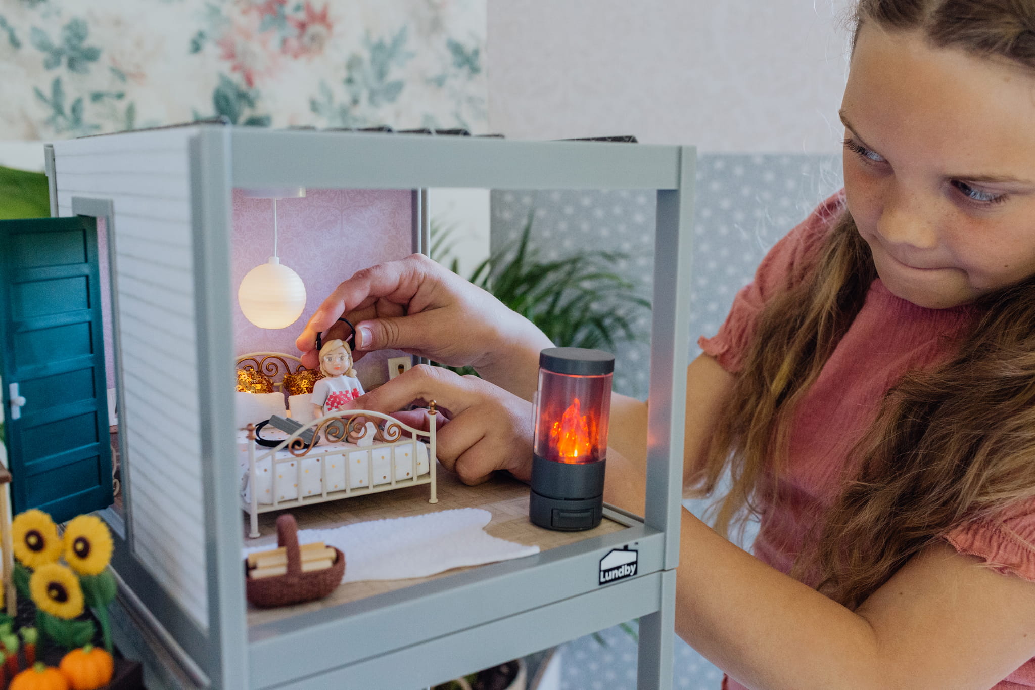 Zestaw luksusowych mebli do sypialni do domku dla lalek | Lundby