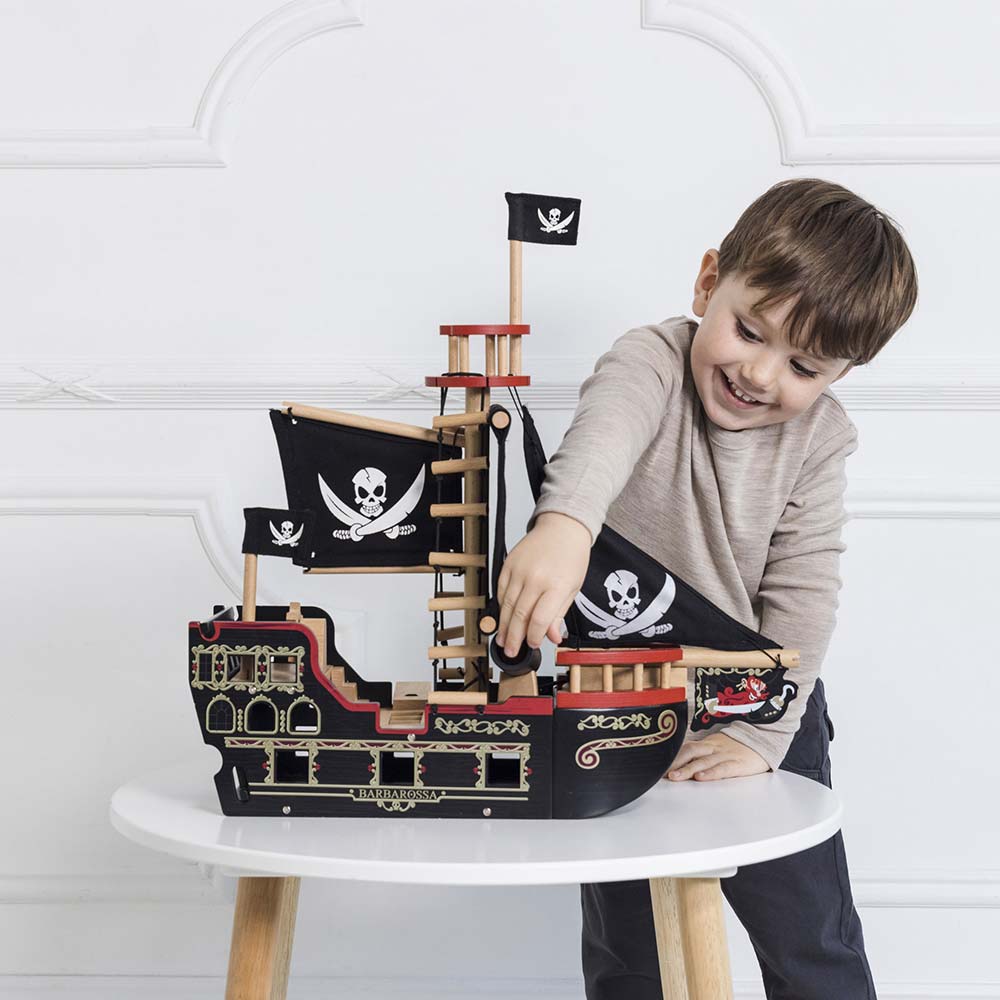 Le Toy Van Drewniany statek piracki Barbarossa FSC 3+