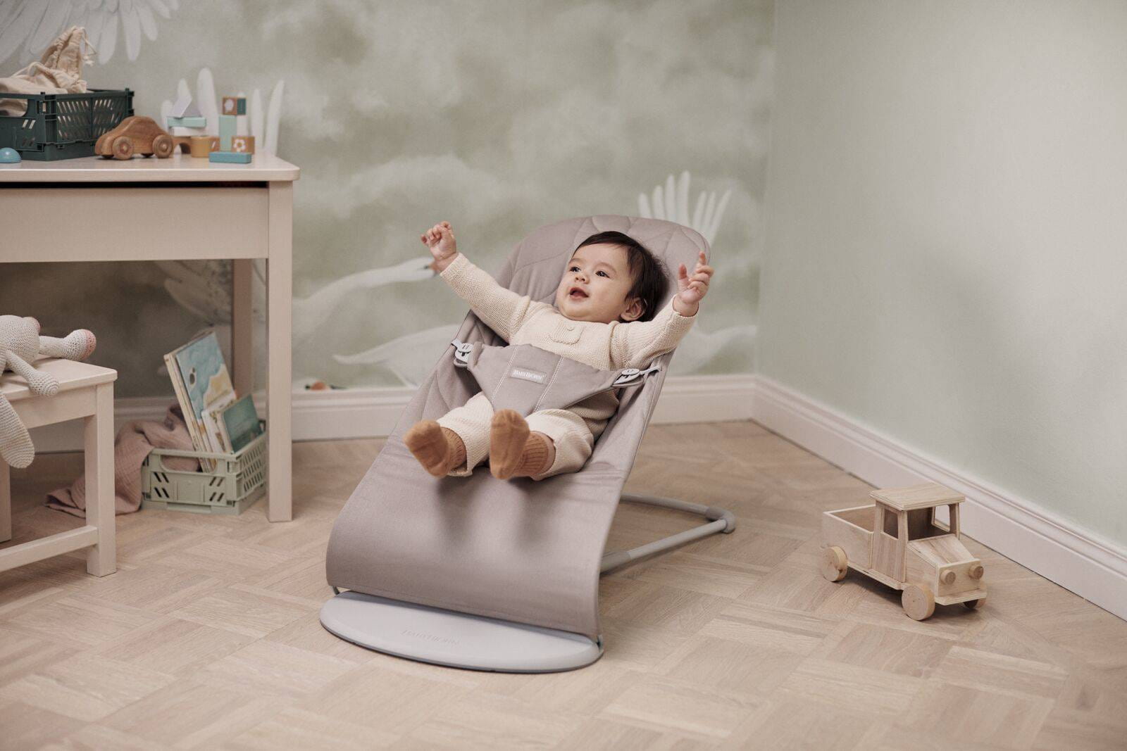BabyBjorn Leżaczek Bliss Woven Piaskowoszary