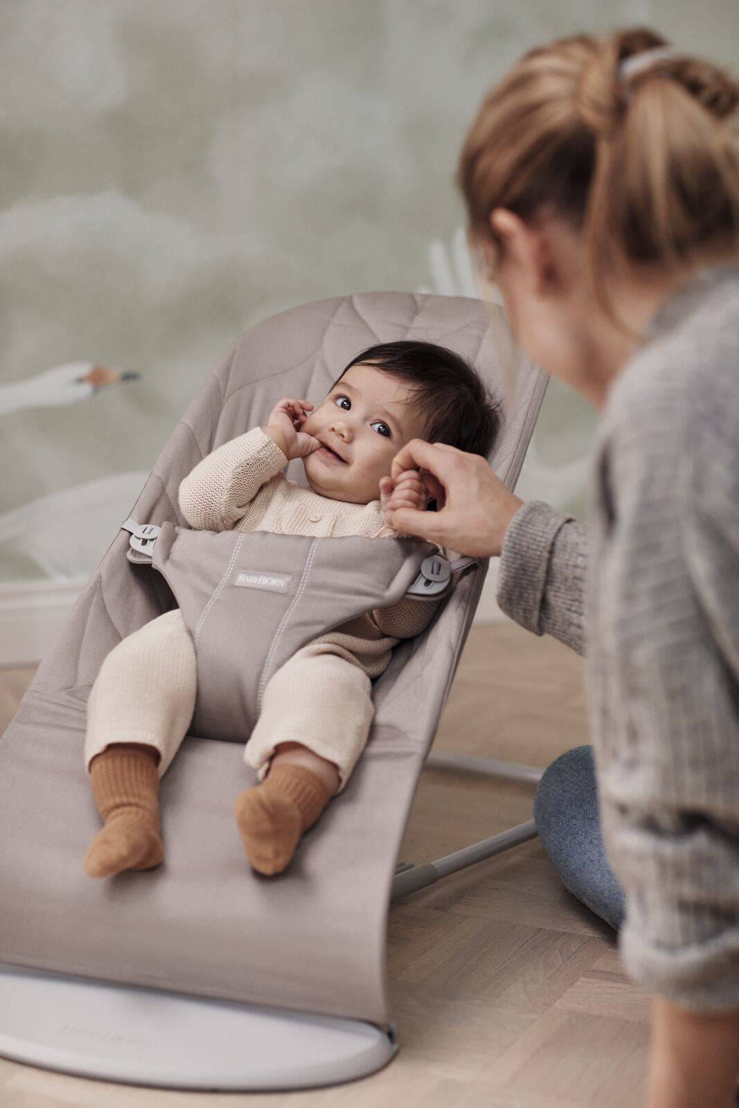 BabyBjorn Leżaczek Bliss Woven Piaskowoszary