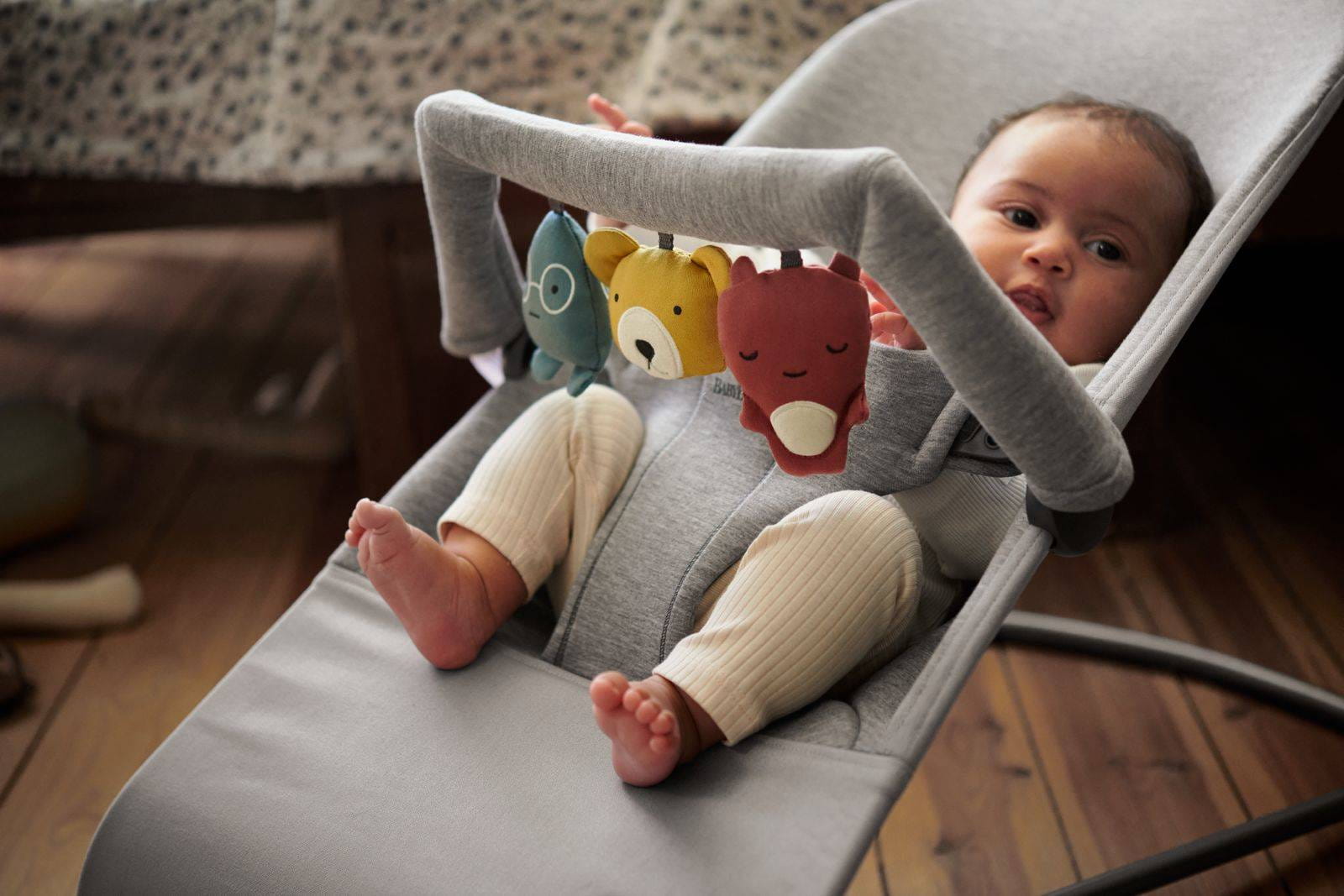 BabyBjorn Leżaczek Bliss 3D Jersey Jasny Szary + Zabawka 
