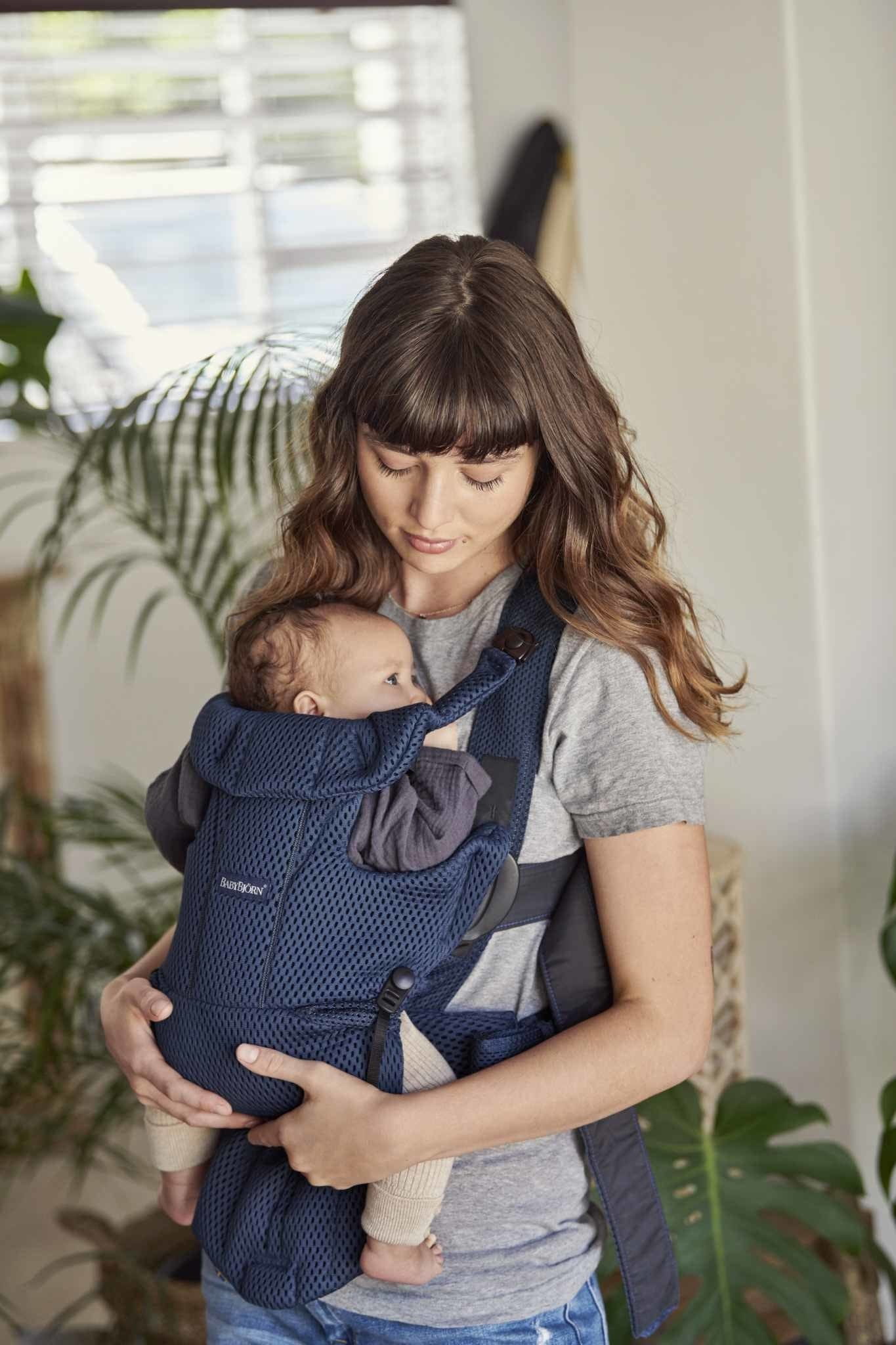 BabyBjorn Nosidełko Move 3D Mesh Granatowe 0–3