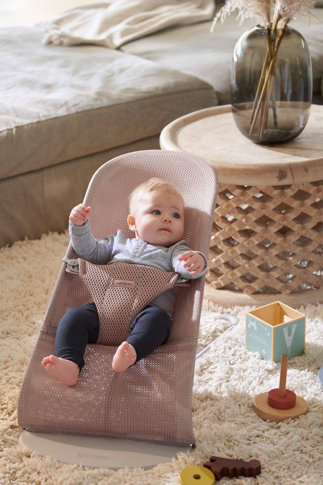 BabyBjorn Leżaczek Bliss Mesh Ciemny Róż
