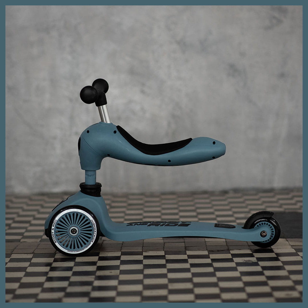 scoot-and-ride-highwaykick1-2w1-jezdzik-i-hulajnoga-1-5-lat-pastelowy-niebieski-steel164e9.jpg