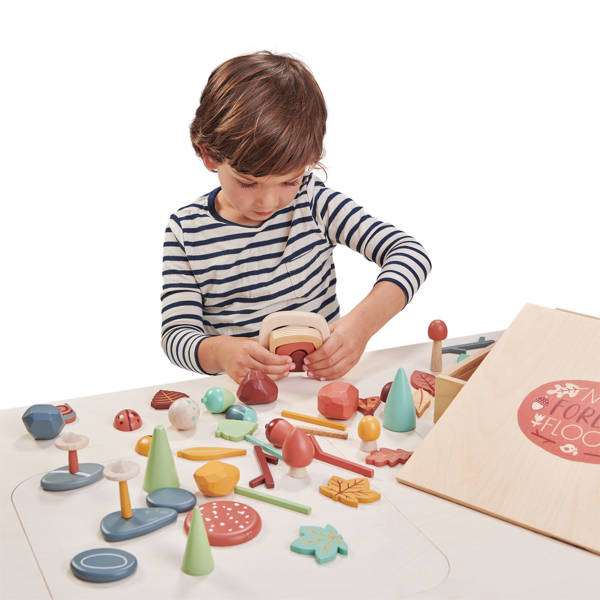 pol_pm_Drewniana-skrzynka-kreatywna-Lesne-skarby-Tender-Leaf-Toys-1139_13.jpg