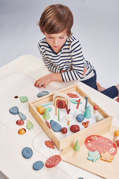 pol_pm_Drewniana-skrzynka-kreatywna-Lesne-skarby-Tender-Leaf-Toys-1139_14.jpg