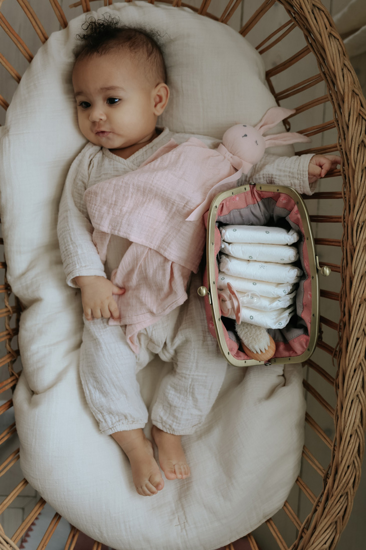 pol_pl_ELODIE-DETAILS-Organizer-Zip-Go-Pink-Petit-River-Rose-36659_5.jpg