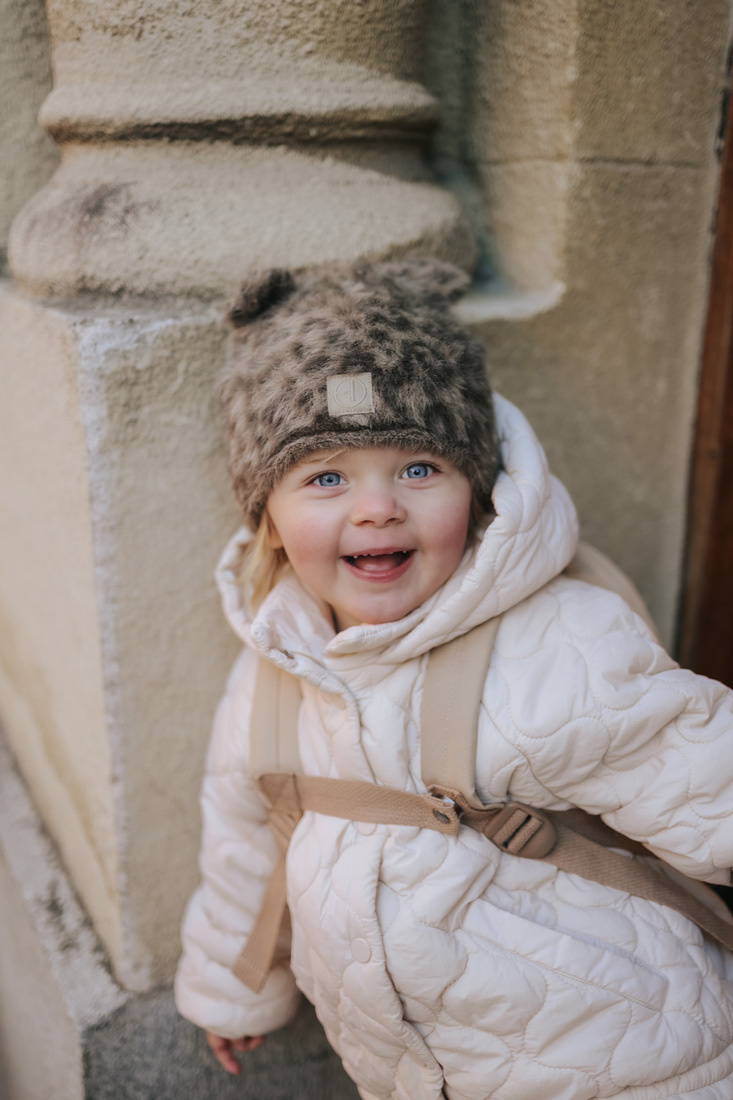 pol_pl_ELODIE-DETAILS-czapka-zimowa-Furry-Knit-Beanie-Le-Leopard-0-6-m-cy-36649_2.jpg