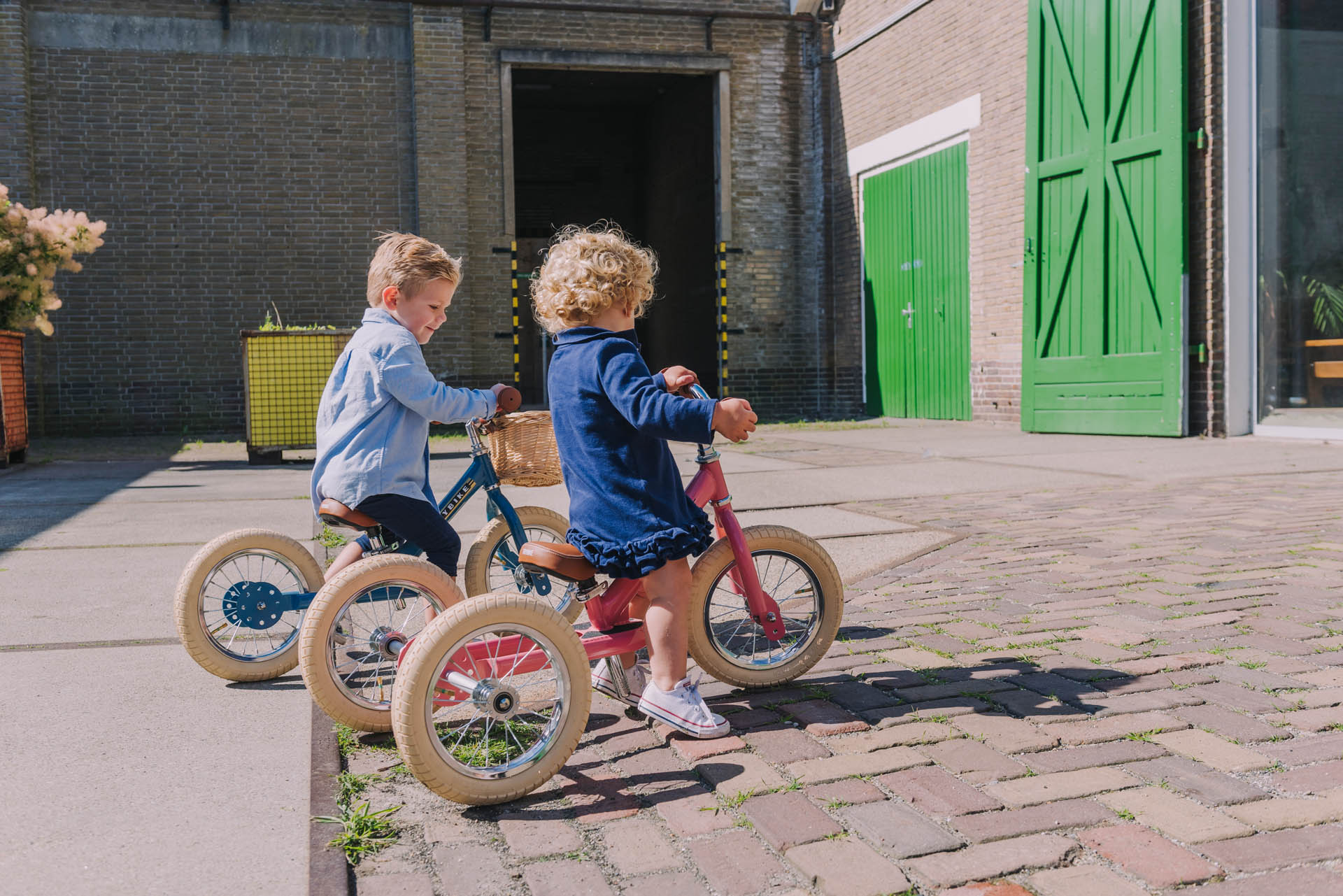 Trybike Pierwszy rowerek trójkołowy dziecięcy biegowy 2w1 różowy matowy 