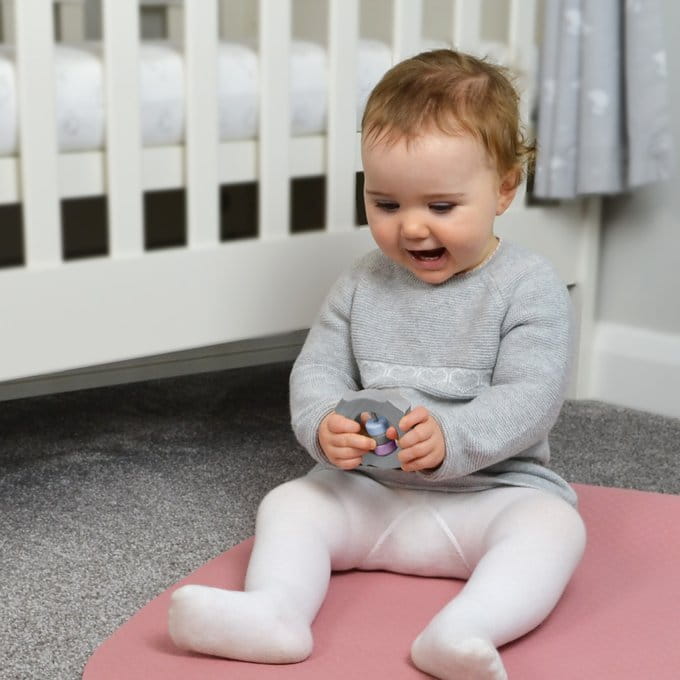 Shnuggle Mata do zabawy Yoga Pink 0+
