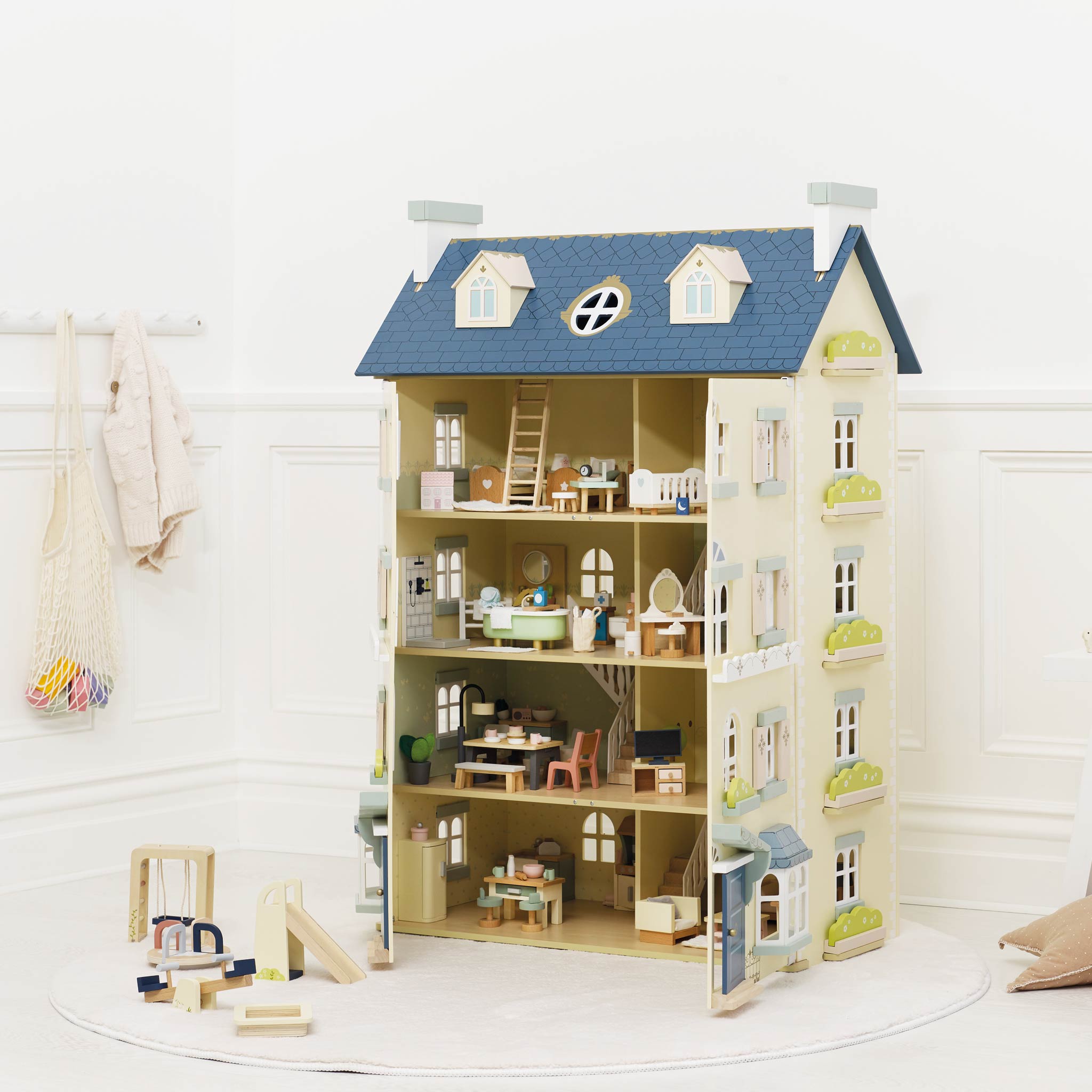 Drewniany domek dla lalek Palace | Le Toy Van